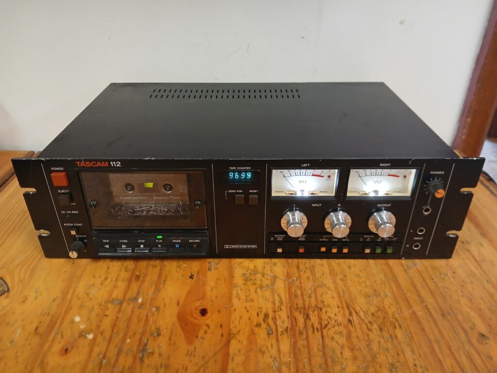 Profesjonalny sprzęt do kaset magnetofonowych Profesjonalny sprzęt do kaset magnetofonowych